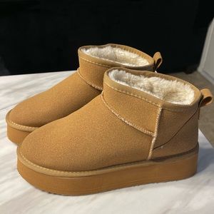 Platform Ugg boots